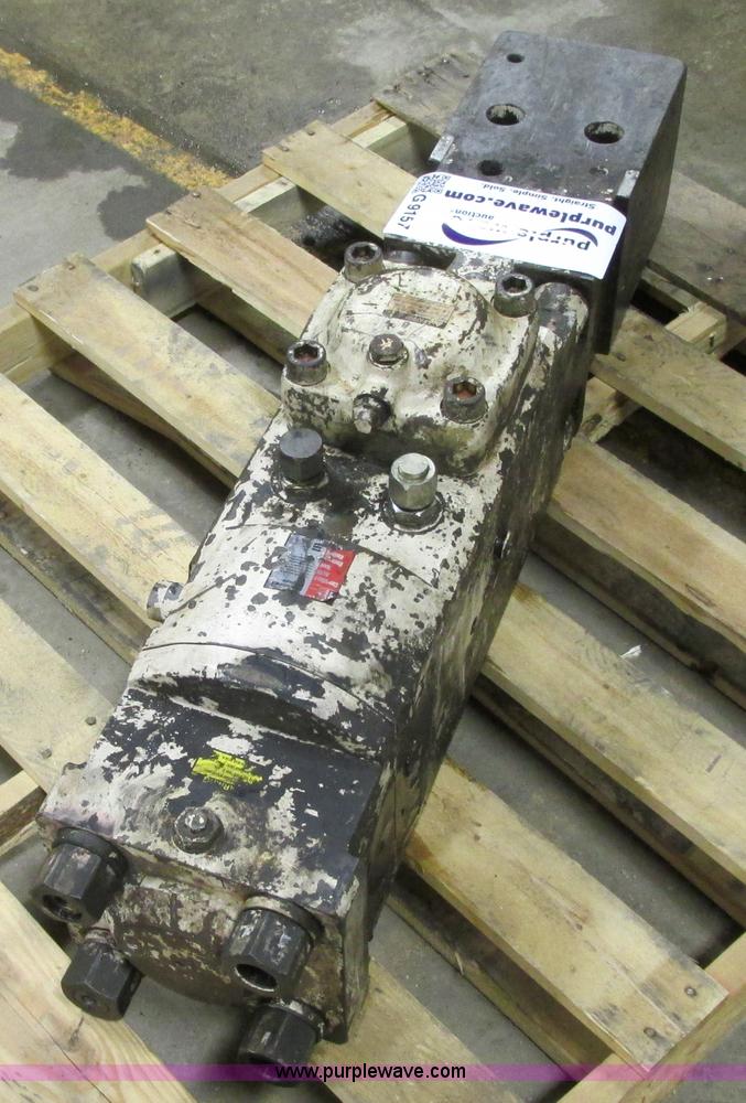 image for item G9157 2005 Kent KF9 TLB backhoe breaker