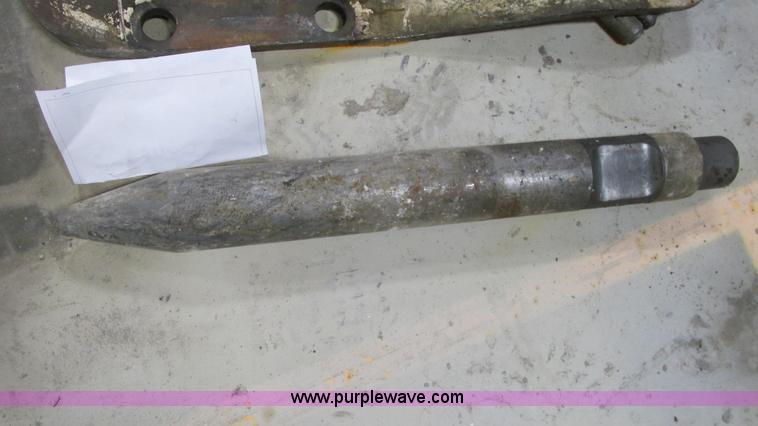 image for item G9157 2005 Kent KF9 TLB backhoe breaker