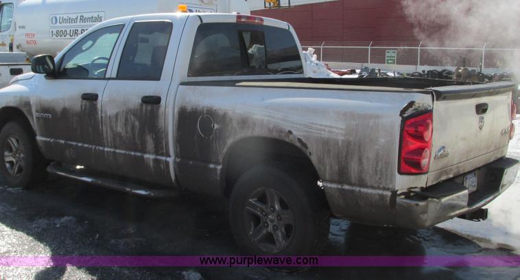image for item G9165 2008 Dodge Ram 1500 Quad Cab pickup truck