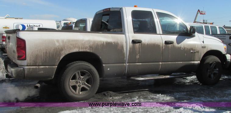 image for item G9165 2008 Dodge Ram 1500 Quad Cab pickup truck