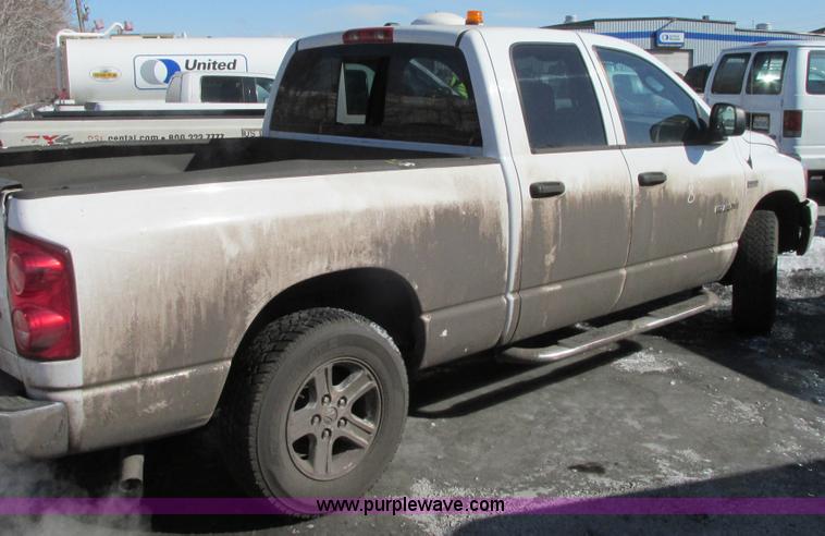 image for item G9165 2008 Dodge Ram 1500 Quad Cab pickup truck