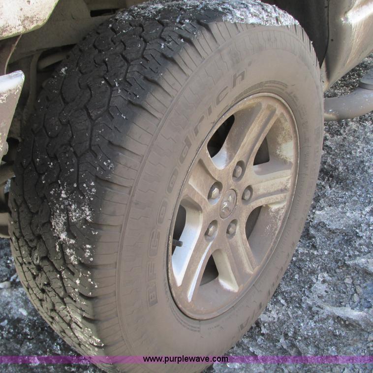 image for item G9165 2008 Dodge Ram 1500 Quad Cab pickup truck