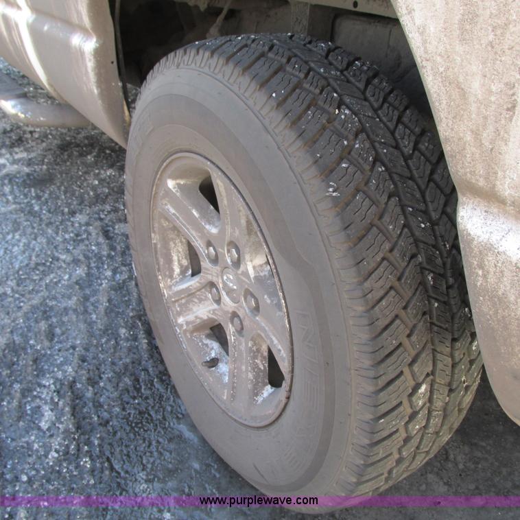 image for item G9165 2008 Dodge Ram 1500 Quad Cab pickup truck