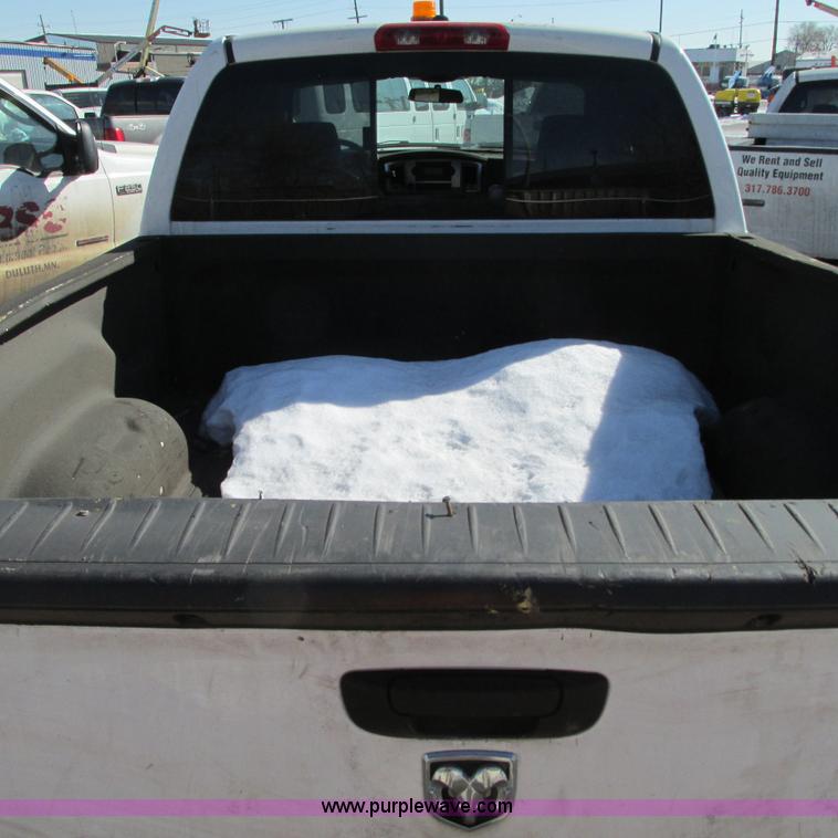 image for item G9165 2008 Dodge Ram 1500 Quad Cab pickup truck