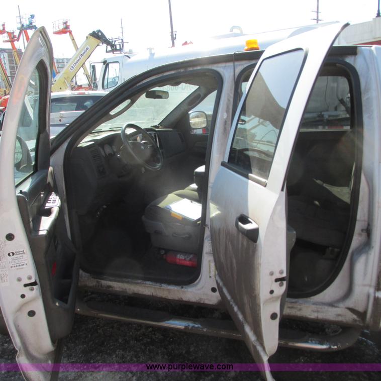 image for item G9165 2008 Dodge Ram 1500 Quad Cab pickup truck