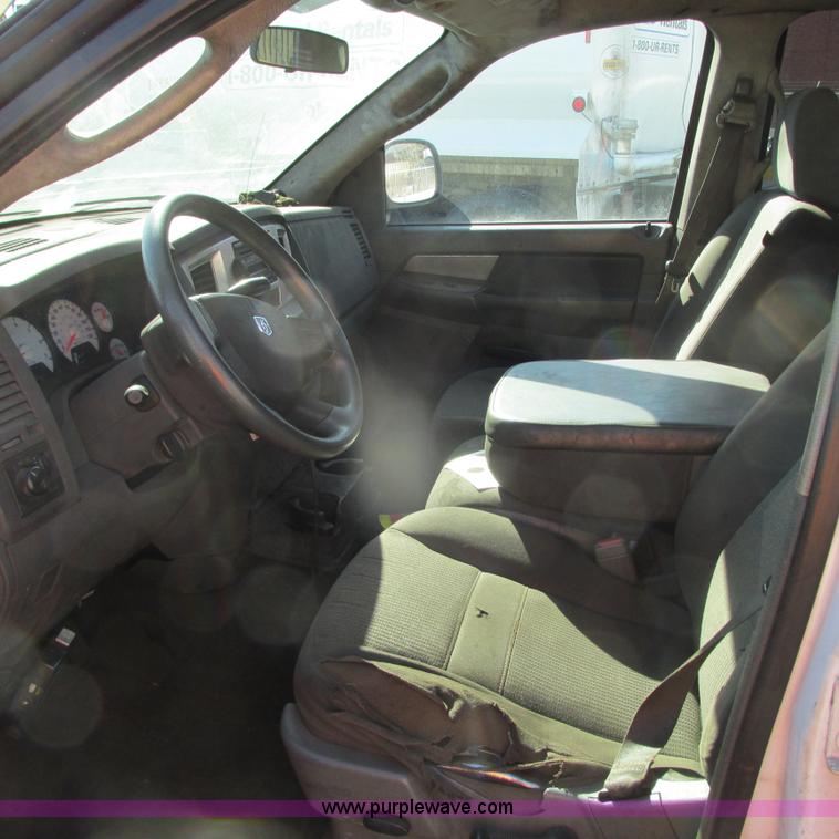 image for item G9165 2008 Dodge Ram 1500 Quad Cab pickup truck