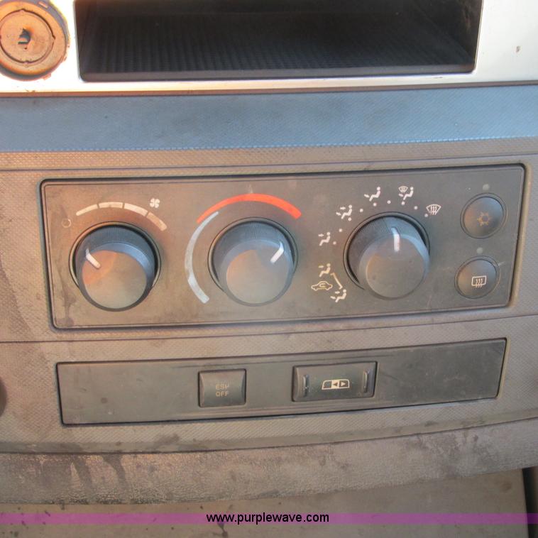 image for item G9165 2008 Dodge Ram 1500 Quad Cab pickup truck