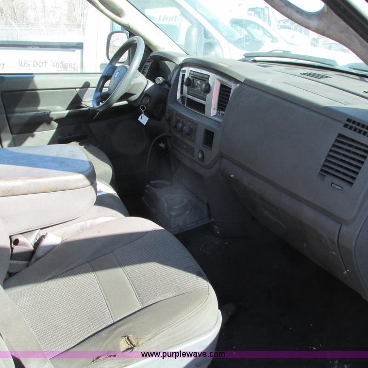 image for item G9165 2008 Dodge Ram 1500 Quad Cab pickup truck