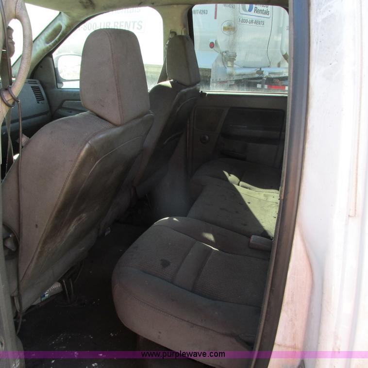 image for item G9165 2008 Dodge Ram 1500 Quad Cab pickup truck