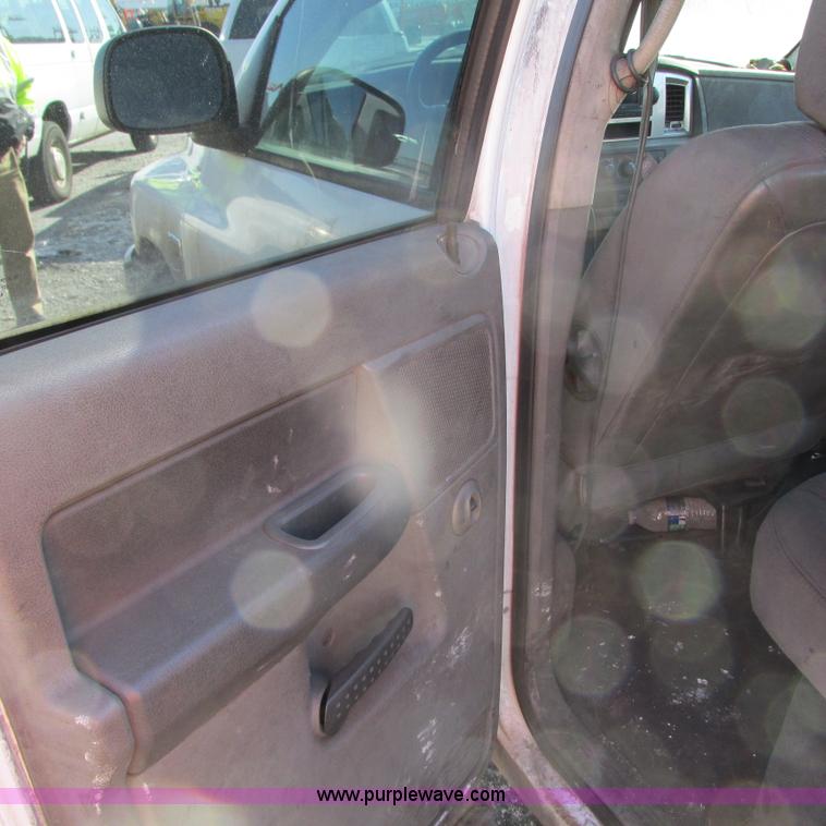 image for item G9165 2008 Dodge Ram 1500 Quad Cab pickup truck