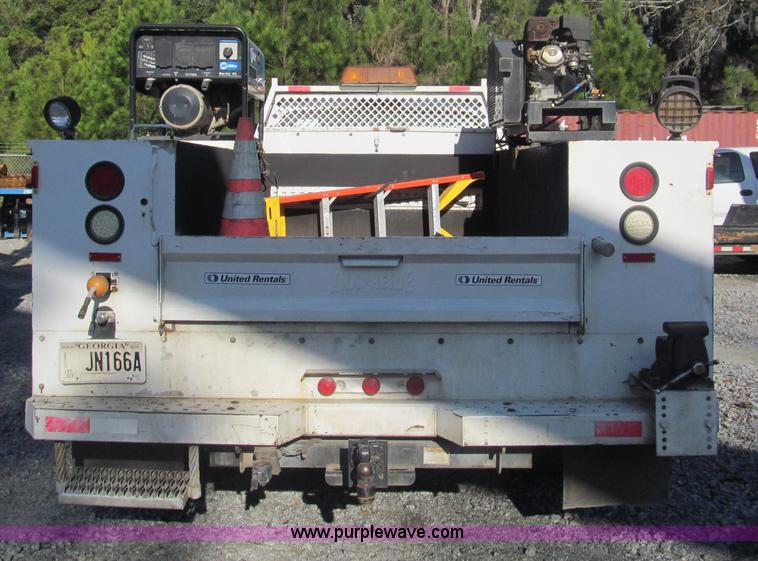 image for item G9523 2007 Ford F550 service truck