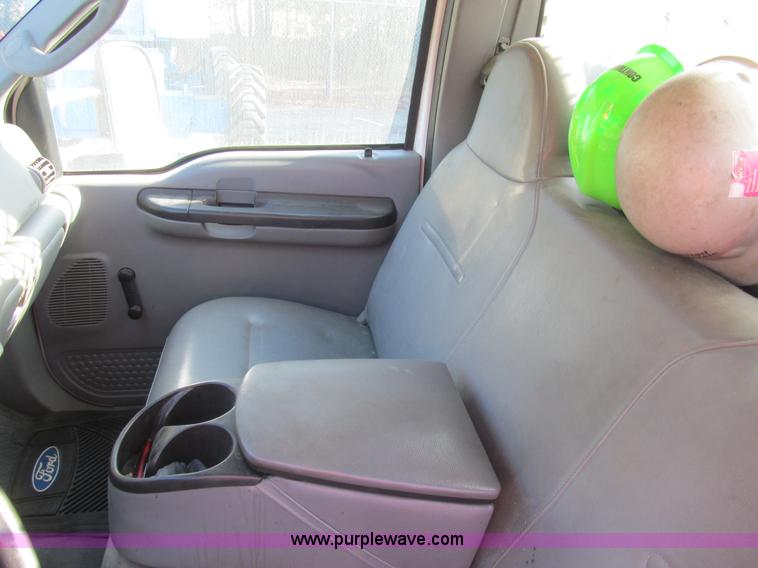 image for item G9523 2007 Ford F550 service truck