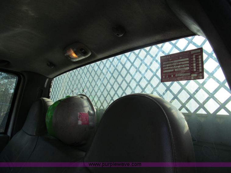 image for item G9523 2007 Ford F550 service truck