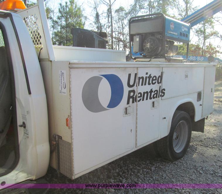 image for item G9523 2007 Ford F550 service truck