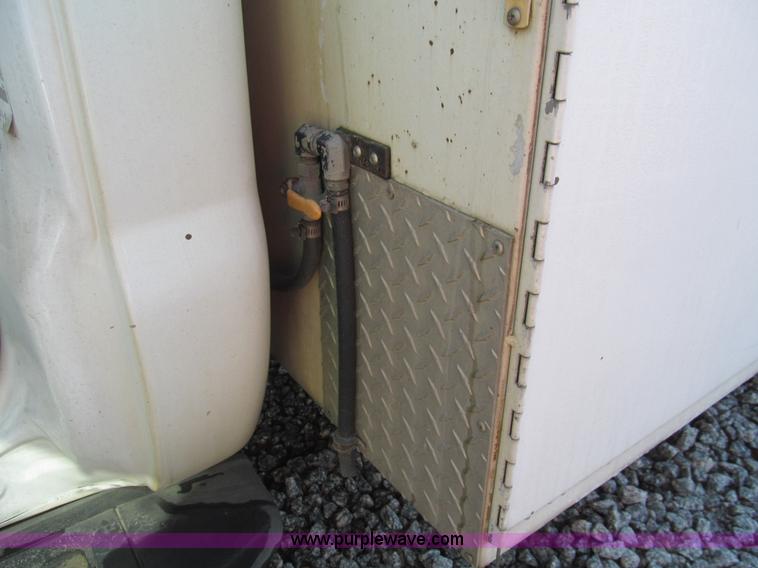 image for item G9523 2007 Ford F550 service truck