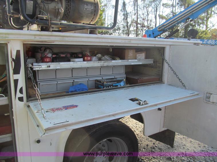 image for item G9523 2007 Ford F550 service truck