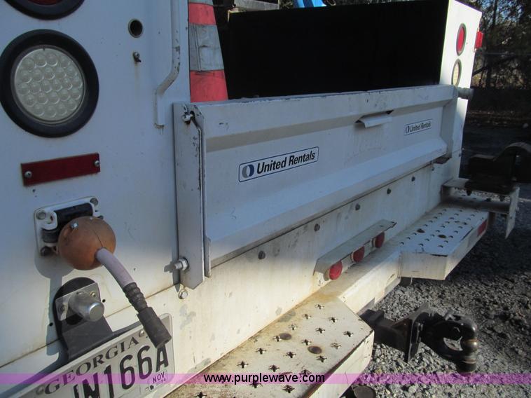 image for item G9523 2007 Ford F550 service truck