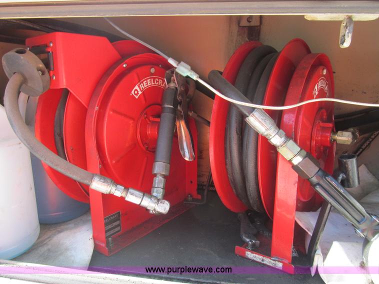 image for item G9523 2007 Ford F550 service truck