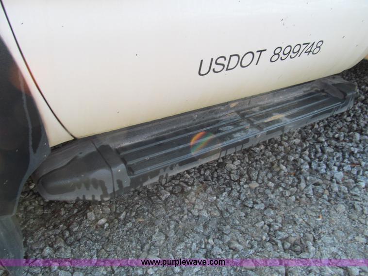 image for item G9523 2007 Ford F550 service truck