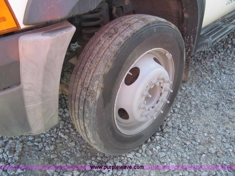 image for item G9523 2007 Ford F550 service truck