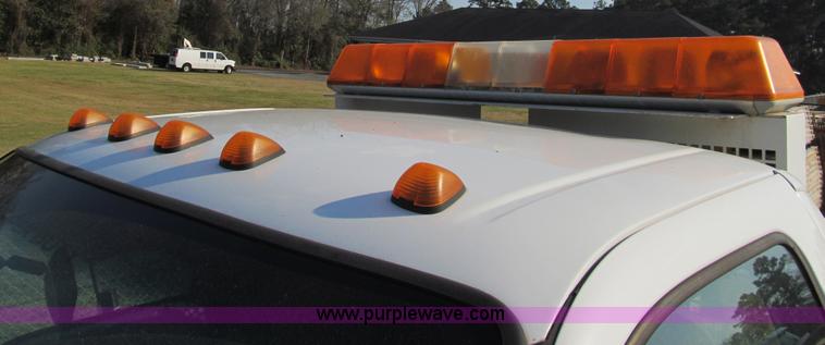 image for item G9524 2005 Ford F350 Super Duty XL utility truck