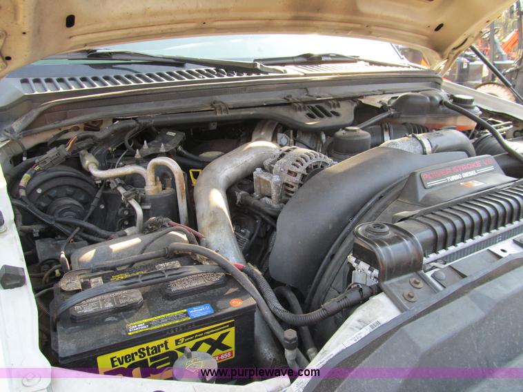 image for item G9524 2005 Ford F350 Super Duty XL utility truck