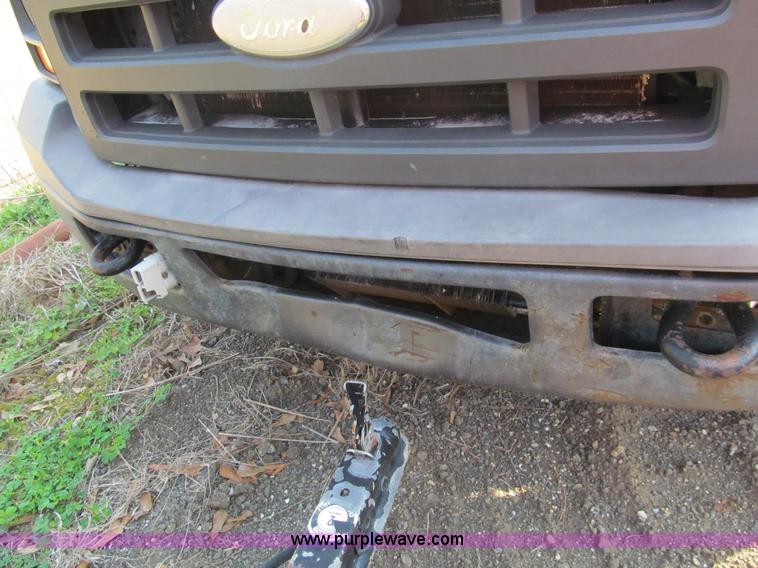 image for item G9524 2005 Ford F350 Super Duty XL utility truck