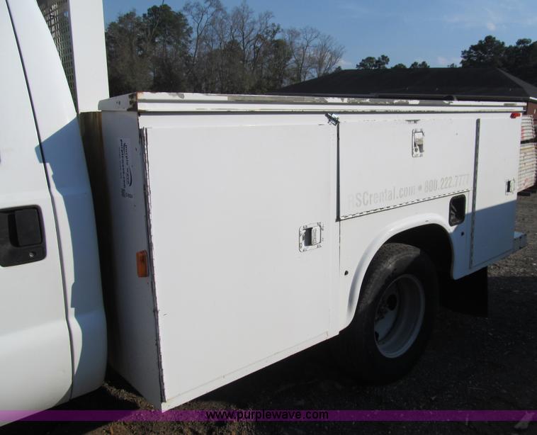 image for item G9524 2005 Ford F350 Super Duty XL utility truck