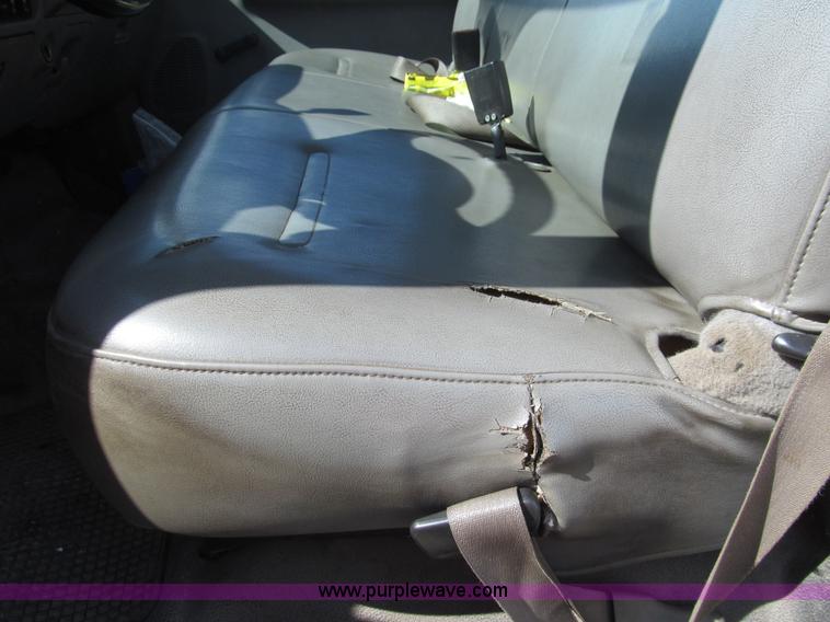 image for item G9525 2006 Ford F550 Super Duty XL service truck