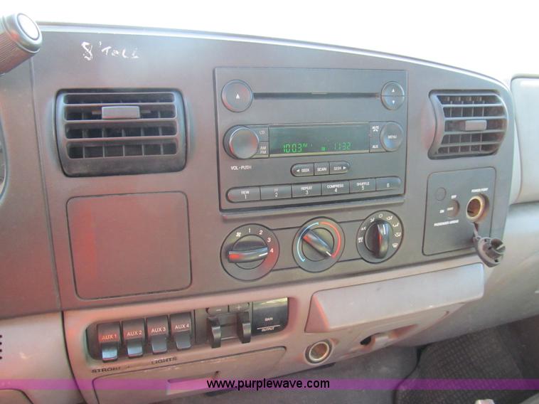 image for item G9525 2006 Ford F550 Super Duty XL service truck