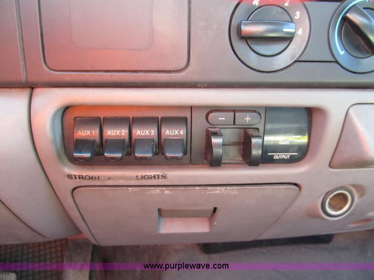 image for item G9525 2006 Ford F550 Super Duty XL service truck