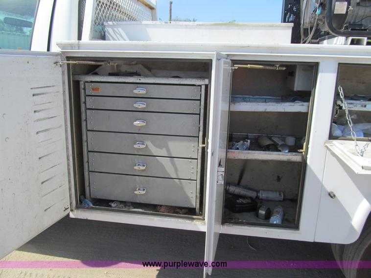 image for item G9525 2006 Ford F550 Super Duty XL service truck
