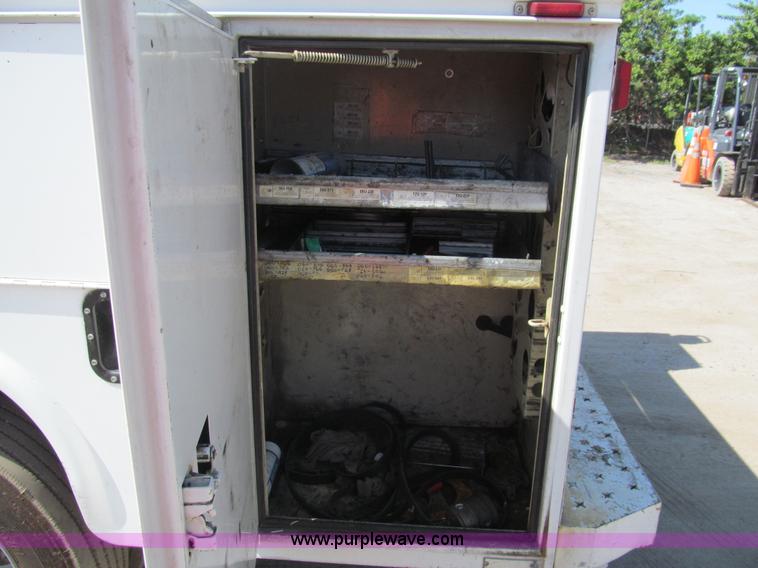 image for item G9525 2006 Ford F550 Super Duty XL service truck