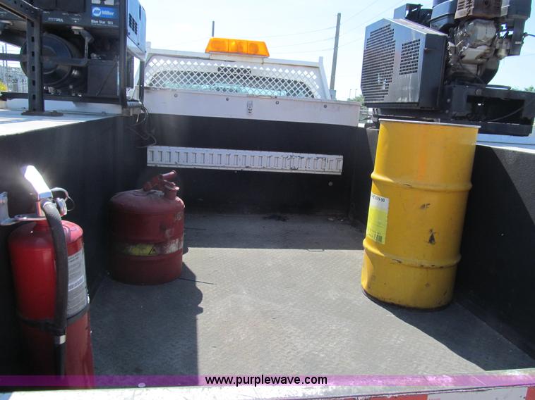 image for item G9525 2006 Ford F550 Super Duty XL service truck