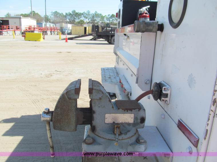 image for item G9525 2006 Ford F550 Super Duty XL service truck