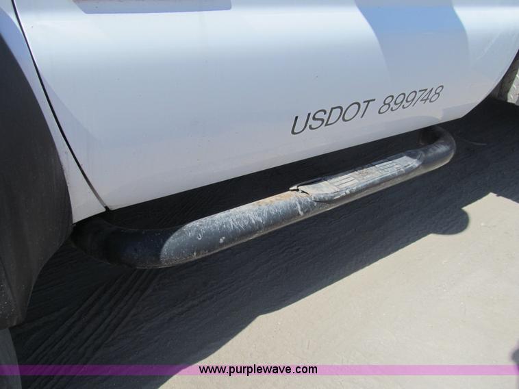 image for item G9525 2006 Ford F550 Super Duty XL service truck