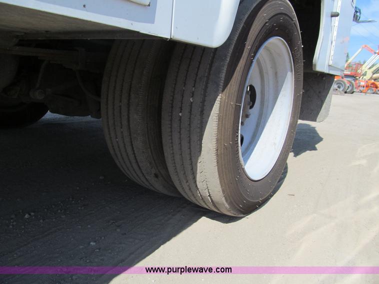 image for item G9525 2006 Ford F550 Super Duty XL service truck