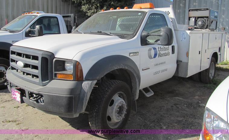 image for item G9526 2006 Ford F550 Super Duty XL service truck