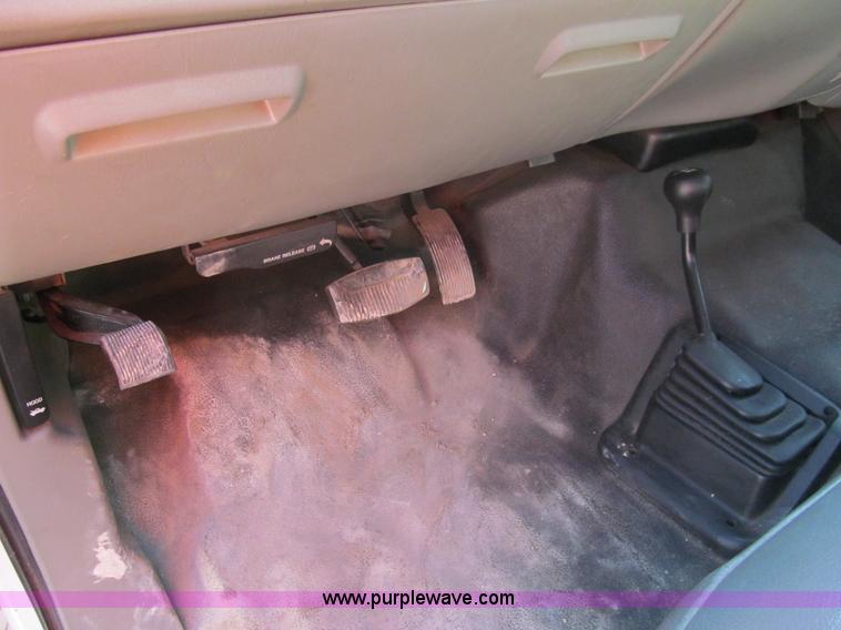 image for item G9526 2006 Ford F550 Super Duty XL service truck