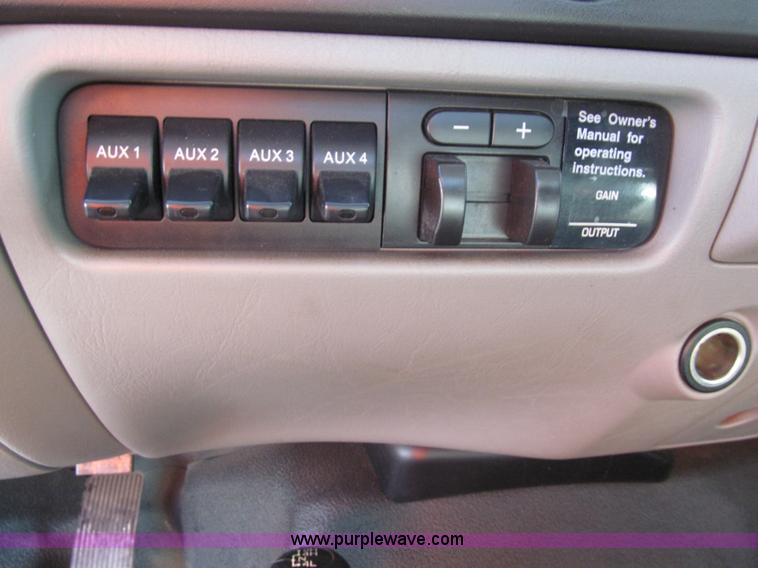 image for item G9526 2006 Ford F550 Super Duty XL service truck