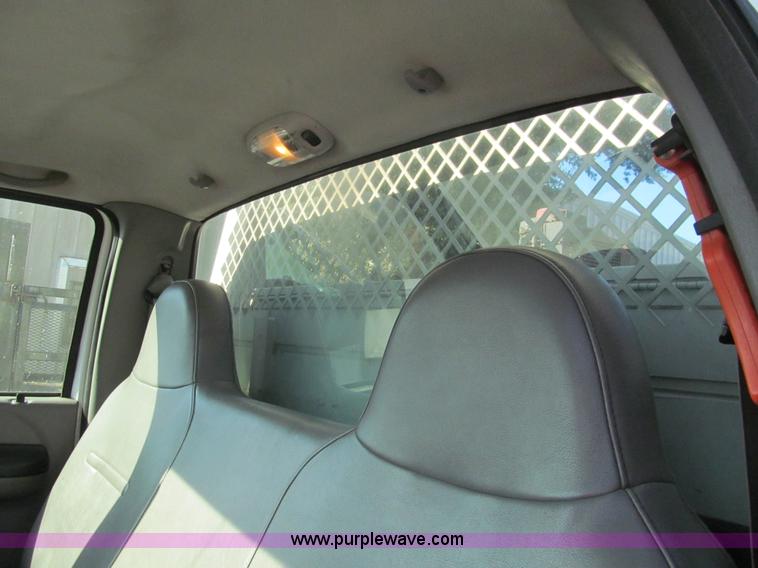 image for item G9526 2006 Ford F550 Super Duty XL service truck