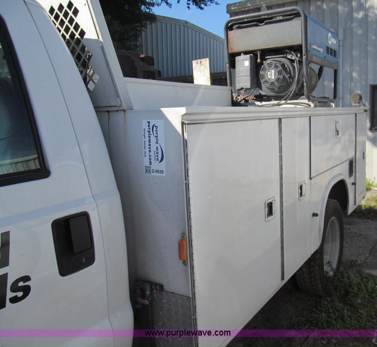 image for item G9526 2006 Ford F550 Super Duty XL service truck