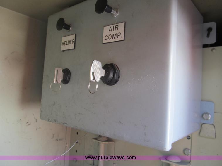 image for item G9526 2006 Ford F550 Super Duty XL service truck