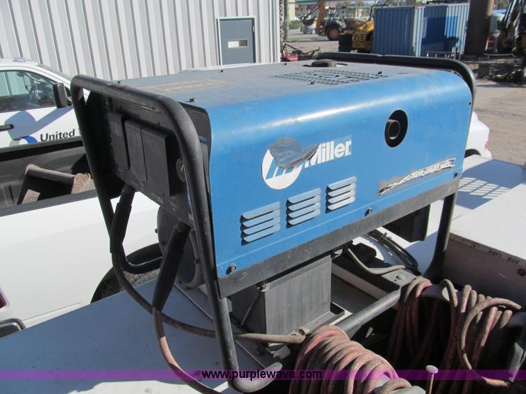 image for item G9526 2006 Ford F550 Super Duty XL service truck