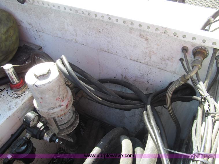 image for item G9526 2006 Ford F550 Super Duty XL service truck