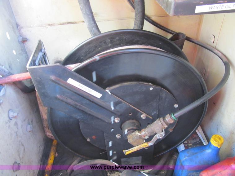 image for item G9526 2006 Ford F550 Super Duty XL service truck