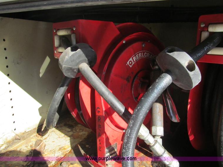 image for item G9526 2006 Ford F550 Super Duty XL service truck