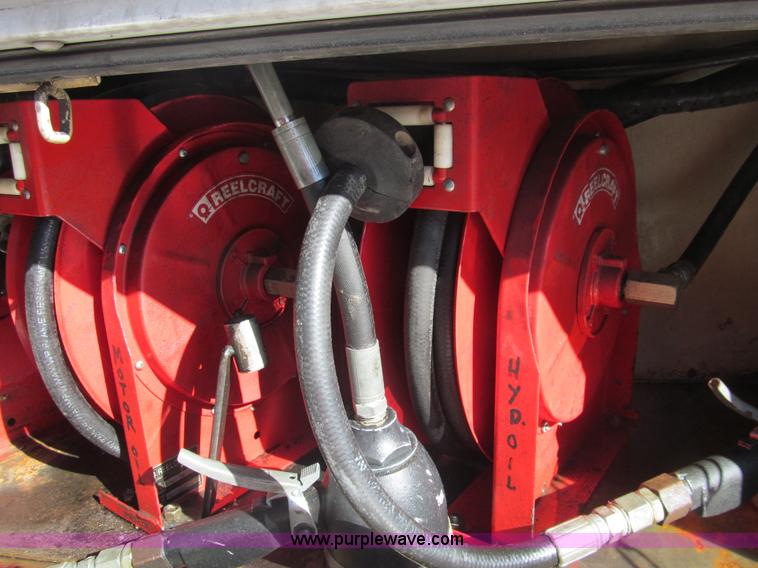 image for item G9526 2006 Ford F550 Super Duty XL service truck