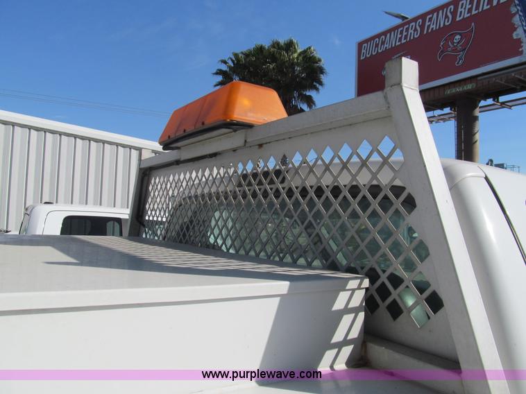 image for item G9526 2006 Ford F550 Super Duty XL service truck