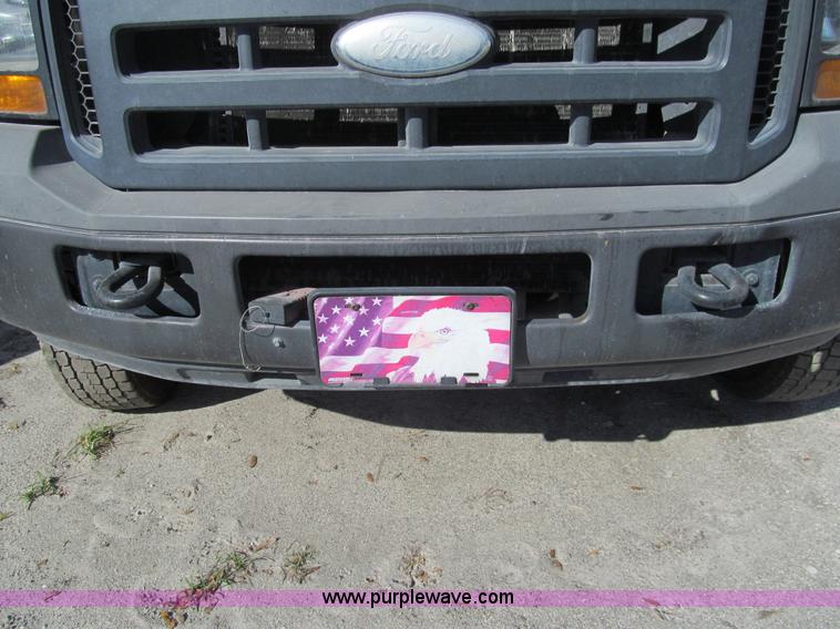 image for item G9526 2006 Ford F550 Super Duty XL service truck